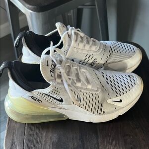 Nike AirMax 270